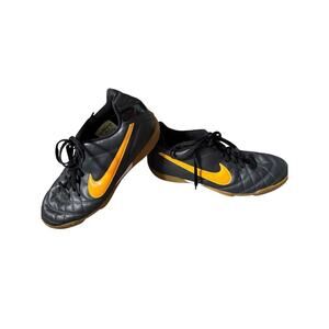 NIKE WOMENS TIEMPO RUNNING INDOOR SOCCER SNEAKER SIZE 8.5